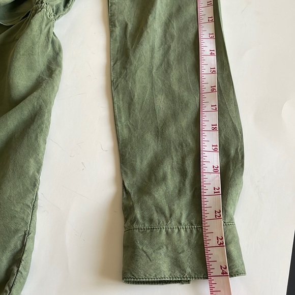 - Sanctuary Military Style Open
Abdomen Shirt Dress Size:XS - Picture 17 of 17